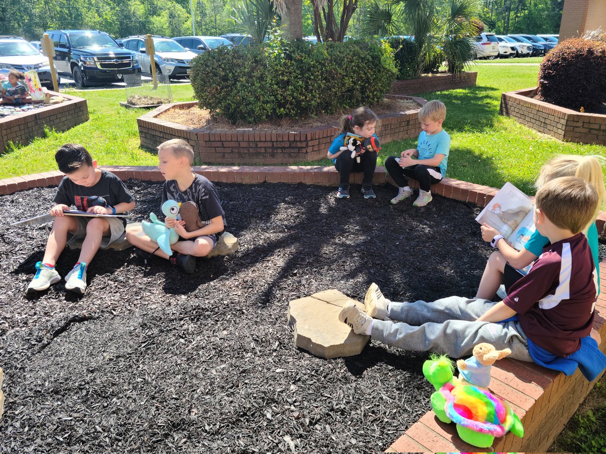We took to the <a href="/Midway_Mustangs/">Midway Elementary</a> gardens to "Drop Everything And Read" today. It was such a nice day to enjoy great books together!  #DropEverythingAndRead