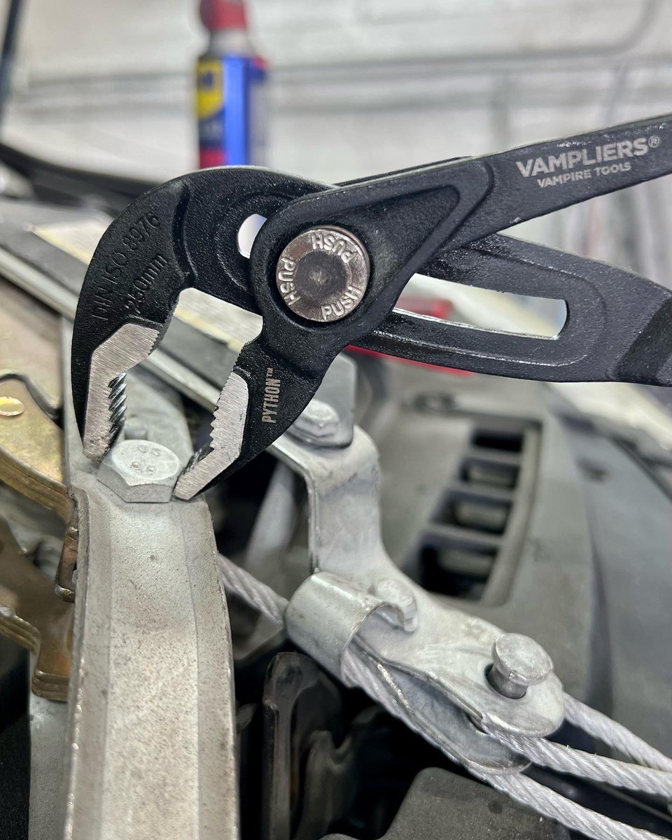 Vampire_Tools's tweet photo. Our Python ๐ in action sure is a sight to see
Show us how you use yours!
If you donโt have one, what are you waiting for? Check out the linkt below to grab yours now!!! (Itโs on sale ๐)
https://t.co/7EifpnvdKc
#vampiretools #mechanic #python #garage #toolsofthetrade https://t.co/ji97P9JGjJ