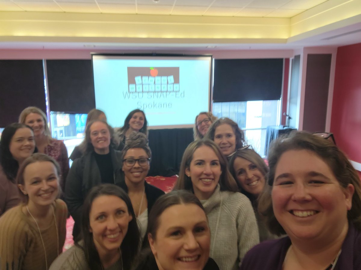 MeldCarpenter's tweet photo. Thrilled to spend the day at WA statewide SNAP-ED Forum representing @HealthierGen with partners @WSUExtension @WADeptHealth @waOSPI @WSDAgov #HGatWork https://t.co/fEm1pidls0