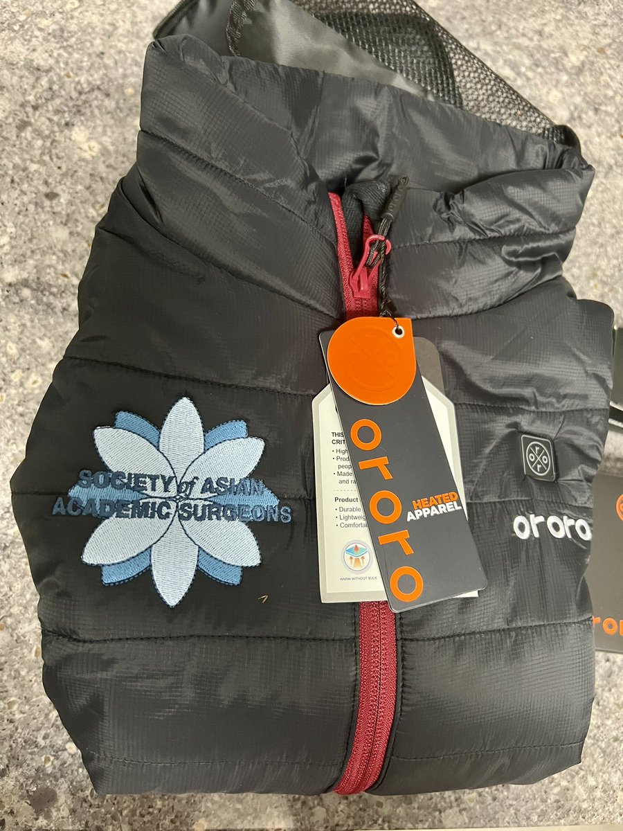 Ready for Colorado weather and cold ORs thanks to <a href="/AsianAcadSurg/">SocAsianAcadSurg</a> <a href="/herbchen/">herb chen</a>!😎⛷️