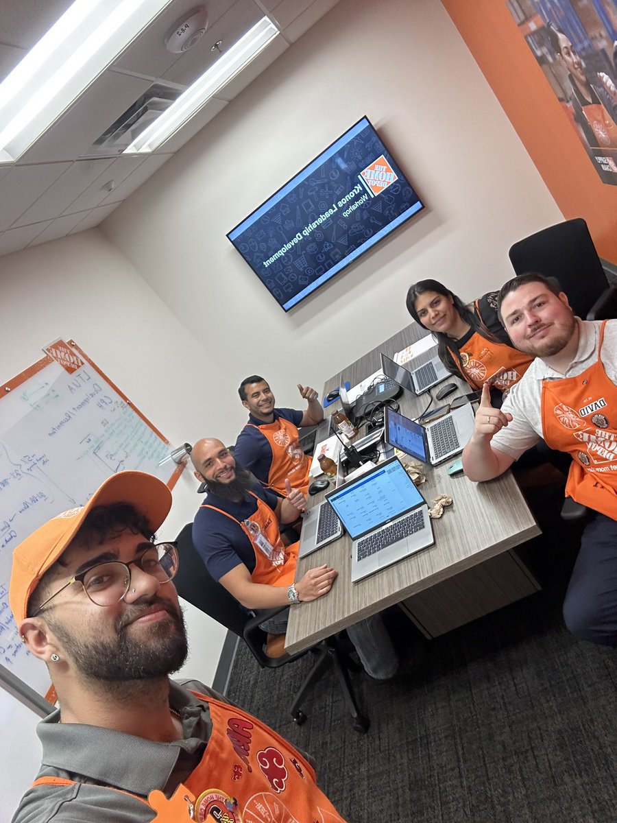 A day of PK!!! Thank you to the MDO team for the awesome experience in our Kronos Leadership Development Workshop!!
<a href="/DDecespedes/">David Decespedes</a> <a href="/Monier321/">Karina</a>