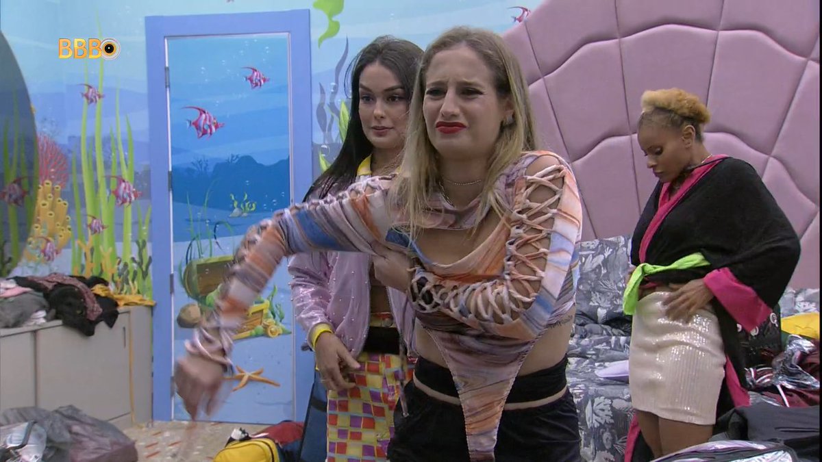 centralreality's tweet photo. Bruna não gostou do seu figurino #BBB23 https://t.co/pdQC3A82C6