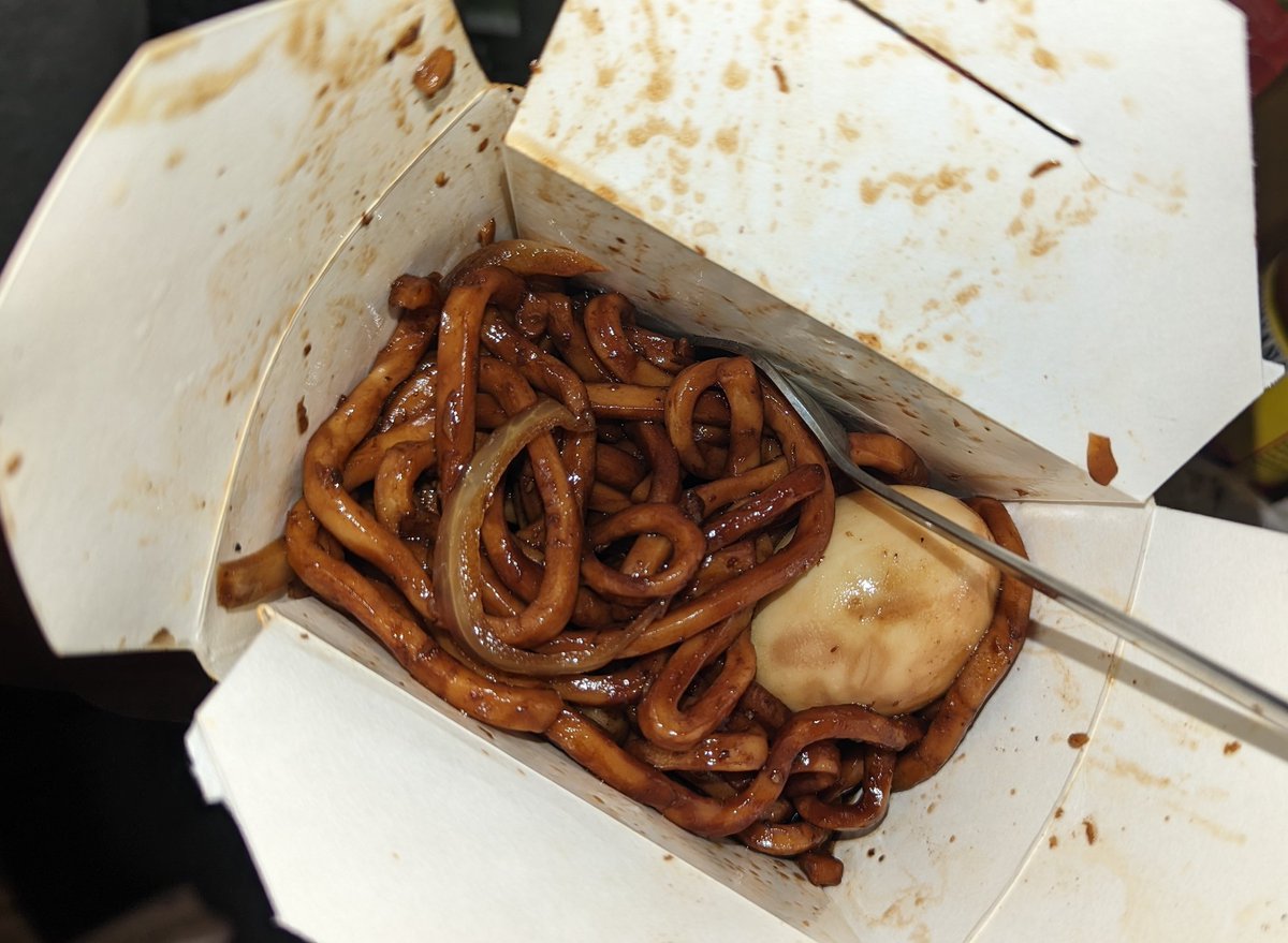 Tavietavie's tweet image. Using only food, where did you grow up ?