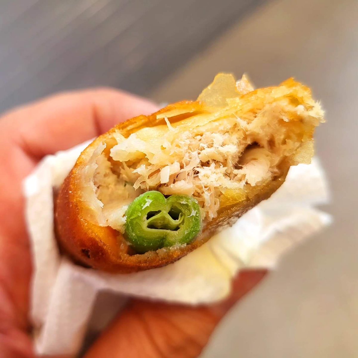 Sasaki Time on Twitter "Cheeseburger lumpia and chicken lumpia!!! Both