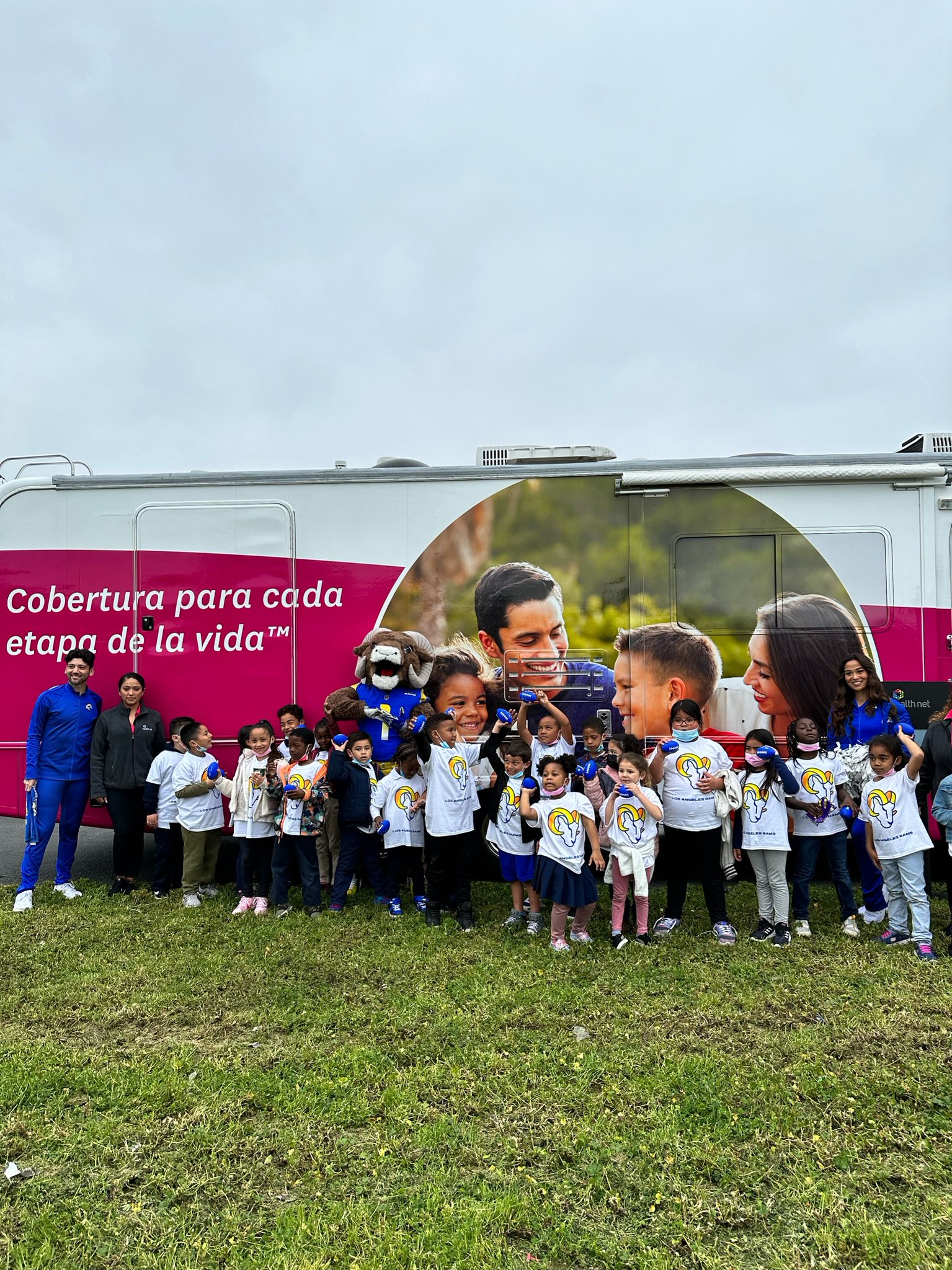 Health Net, LLC on Twitter "Health Net partnered with the RamsNFL and ShoesThatFit to host a