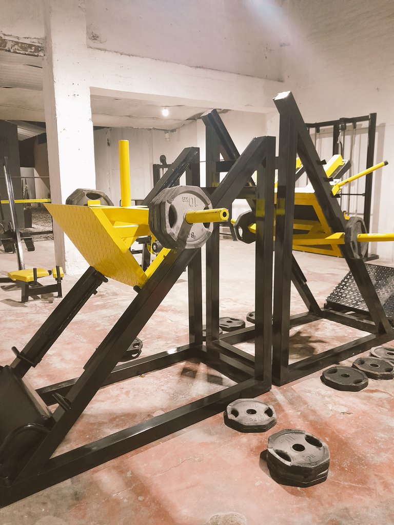 acmch1's tweet photo. Vayan a este lugar del bien que empezó como un proyecto soñado y es un emprendimiento al que se le pone mucho laburo y amor. Entrenen con profesionales y tomen awita.

📍Abasto Fitness y Nutrición - Gral Paz 1628 (a media cuadra del Hilton)

Me ayudan mucho difundiendo🧡 https://t.co/VYOGULDgL9