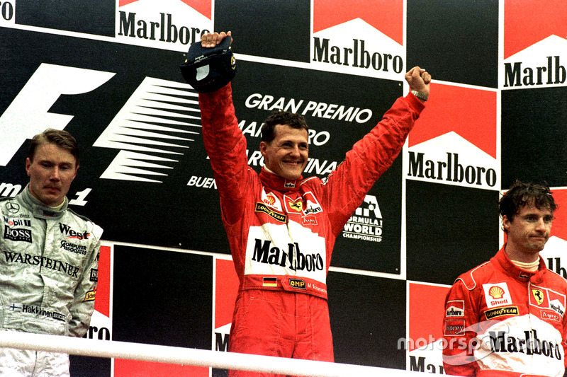 🏎️ Un 12 de abril de 1998 corría por ultima vez la #Formula1  en Argentina correspondiente a la 3era fecha del campeonato 🔙

🇩🇪 Michael #Schumacher ganó aquel GP, seguido por su rival de aquel año, Mika #Hakkinen 🇫🇮, y su compañero de equipo Eddie #Irvine 🇬🇧