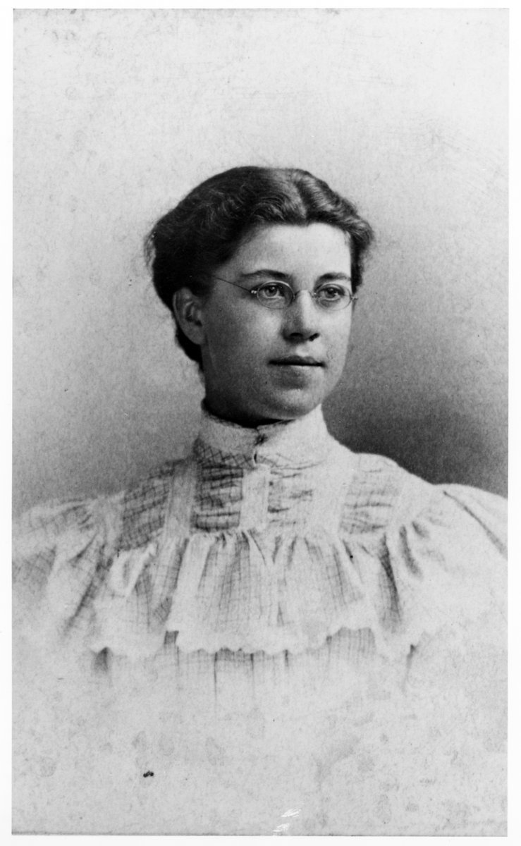 airandspace's tweet photo. You know the Wright brothers, but do you know the story of Katharine Wright? The sister of Wilbur and Orville, Katharine was a key representative within the Wright Company and played an important role in the early US aviation industry. Read the blog: https://t.co/9lq40EiIaD https://t.co/rptPJmqpYl