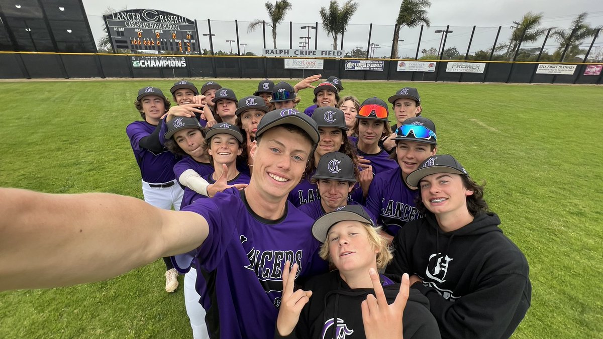 darock911's tweet photo. So proud 💯 of my @LancerBall JV squad 🌴😎🤙 as they protected their house with a 6-3 win over Torrey Pines. #Way2Compete💯 #BlessedCoach🙏 #LuvTheseBoyz💯 https://t.co/rKV3ipdhFm