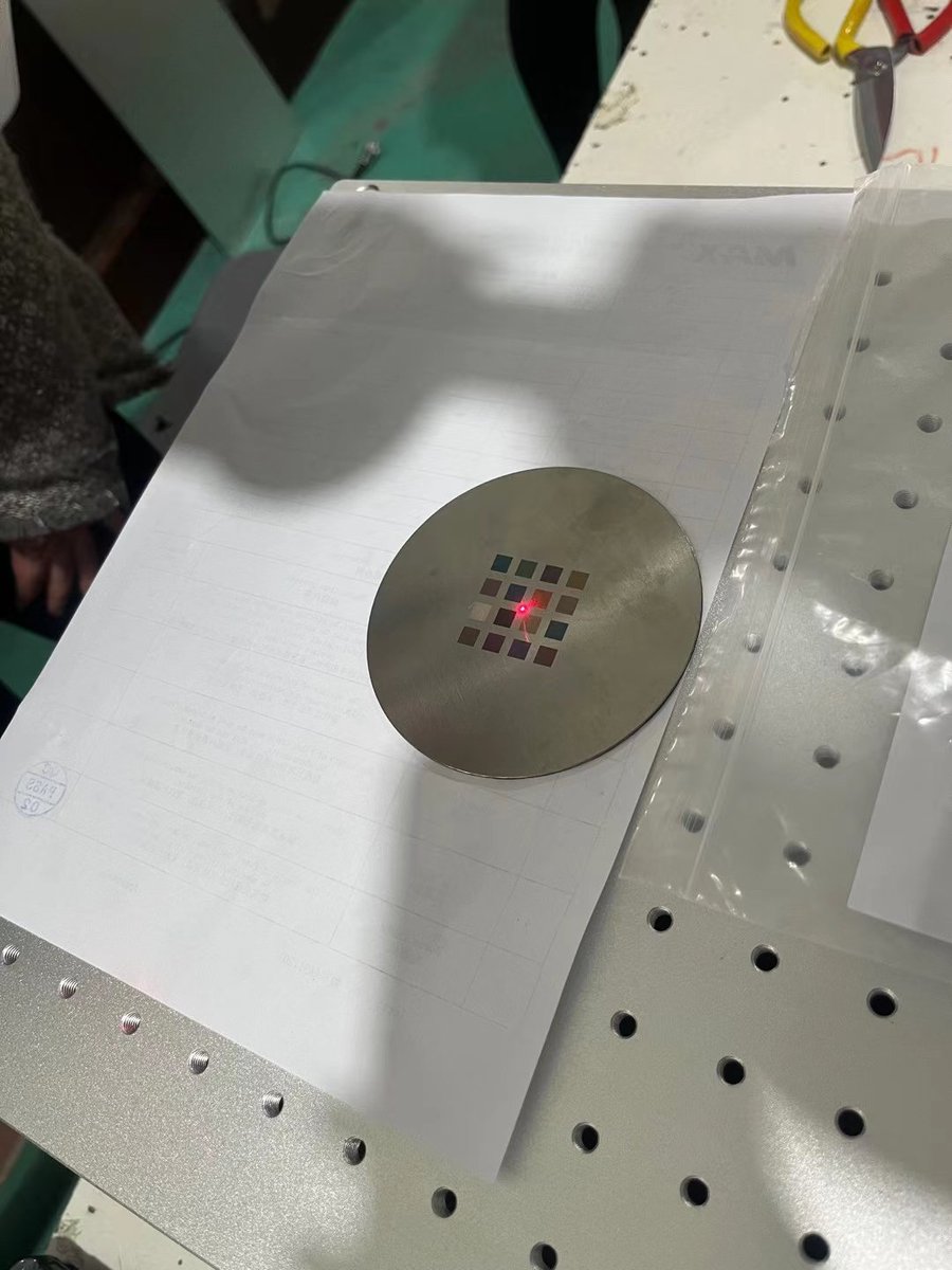 stellazhu_96810's tweet image. Mopa fiber laser marking machine 👇＃markingmachine  ＃Mopa #fiberlasermarkingmachine  ＃Mopafiberlasermarkingmachine