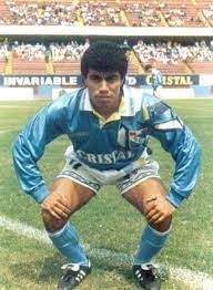 dalbertsc's tweet photo. Hoy es cumpleaños de #JulioRivera ex jugador de Sporting Cristal. Veloz y explosivo el coyote jugó en SC del 93 al 98 y fue tricampeón 94-95-96 y Subcampeón de Libertadores 97 marcando tal vez el mejor gol de su carrera en el 4-1 a Racing en Lima en semifinales de Copa.@dalbertsc https://t.co/dGFJW8gBdh