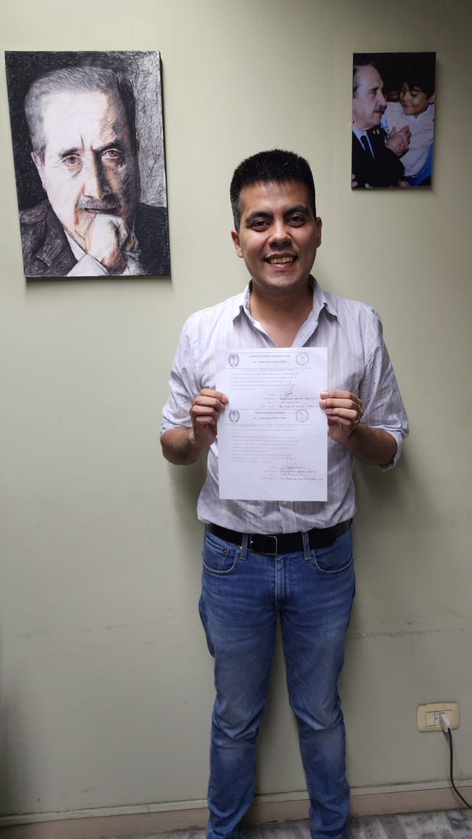 Leandro_Arg1's tweet photo. Soy candidato a Concejal en Primer Término 💪
Tengo el orgullo y honor de ser candidato encabezando la lista de Concejales.
La lista a Legisladores está encabezada por @JCanoOK, a quien acompaño y con quien milito desde mis primeros años en la Juventud Radical y la Franja Morada. https://t.co/YfzdWT6scu