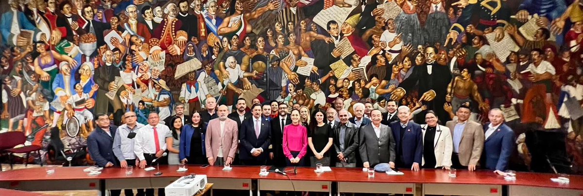 Telefonistas's tweet photo. Nuestro Co. Francisco Hernández Juárez asistió a la convocatoria realizada por la Jefa de Gobierno, @Claudiashein , junto con los líderes de la Mesa de Diálogo Sindical, para la construcción de un diálogo entre el sindicalismo y el proyecto de la CDMX https://t.co/292311qEOV