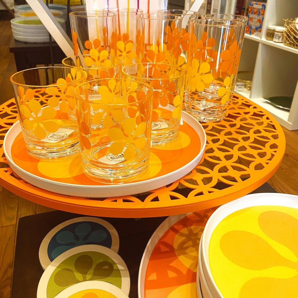 Lemonceillo Home & Gift ππ (@lemonceillo) on Twitter photo These super fun glasses inspired by a popular 1960βs motif are part of our Palm Springs summer collection. Perfect to bring some 60βs exuberance to your dining experience!π #shoplocalyyc #ininglewood <a href="/lemonceillo/">Lemonceillo Home & Gift ππ</a> ππ <a href="/Destination_PSP/">Destination PSP</a> These super fun glasses inspired by a popular 1960βs motif are part of our Palm Springs summer collection. Perfect to bring some 60βs exuberance to your dining experience!π #shoplocalyyc #ininglewood <a href="/lemonceillo/">Lemonceillo Home & Gift ππ</a> ππ <a href="/Destination_PSP/">Destination PSP</a>