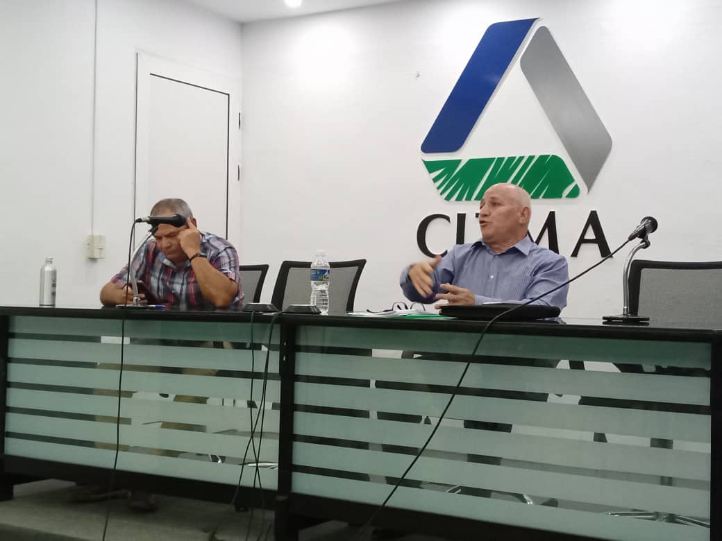 Encuentro en <a href="/citmacuba/">Ministerio de Ciencia, Tecnología y Medio Ambiente</a> para dar seguimiento a los proyectos del Fondo Verde para el Clima <a href="/theGCF/">Green Climate Fund</a>. Aprobados 11 proyectos por mas de 67 millones de USD y proyectados 3 por otro 180 millones de USD  ajustados a prioridades del país y a <a href="/TareaVida/">Tarea Vida</a> <a href="/MINAGCuba/">Ministerio de la Agricultura de Cuba</a> <a href="/INRHCuba/">Instituto Nacional de Recursos Hidráulicos</a> <a href="/MitransCuba/">Ministerio del Transporte de Cuba</a>