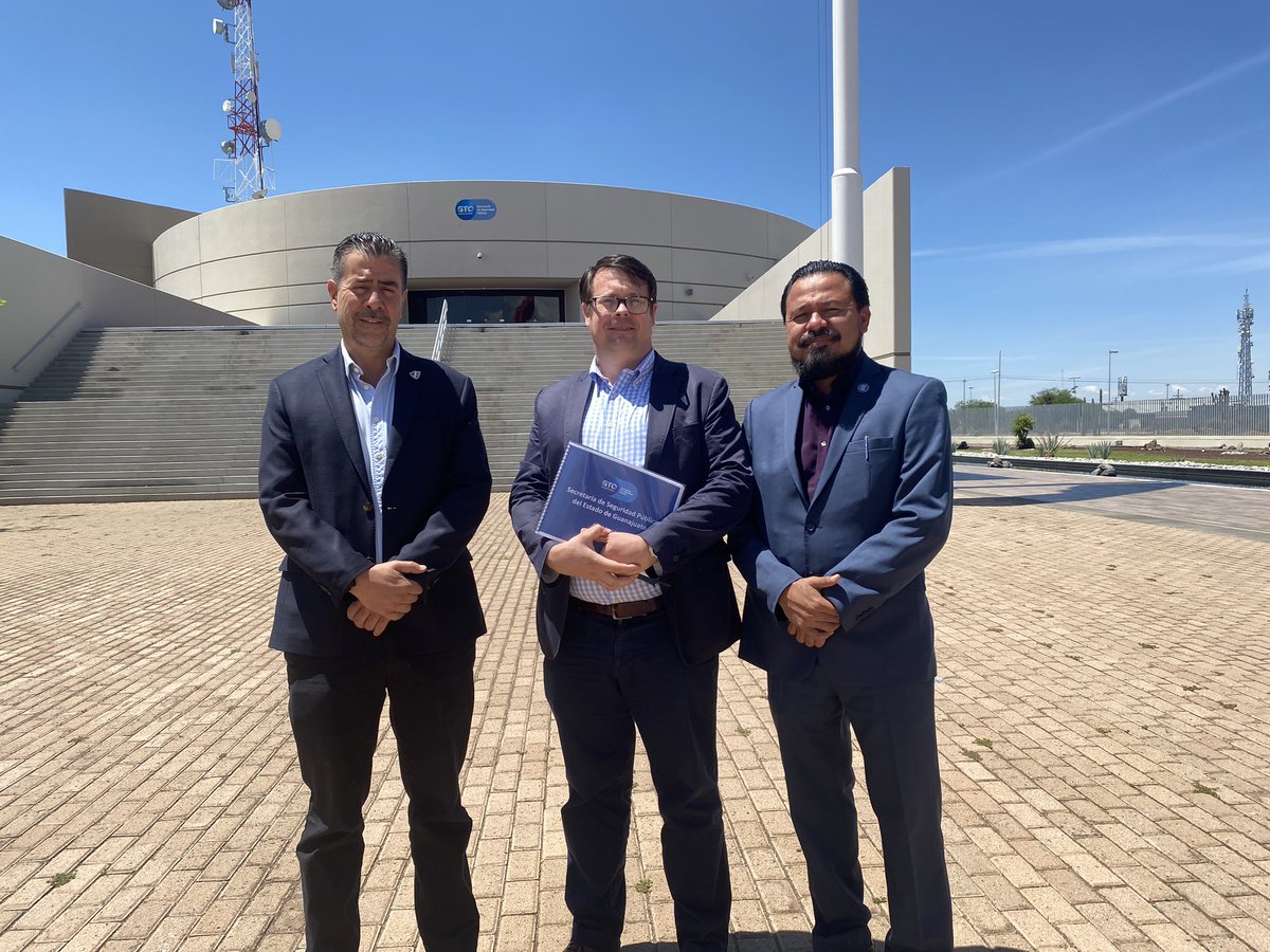 UKChrisWall's tweet photo. Gracias por la reunión @AlvarCdeV y @SeguridadGto interesante entender los logros del estado. https://t.co/NyBds3IpB5