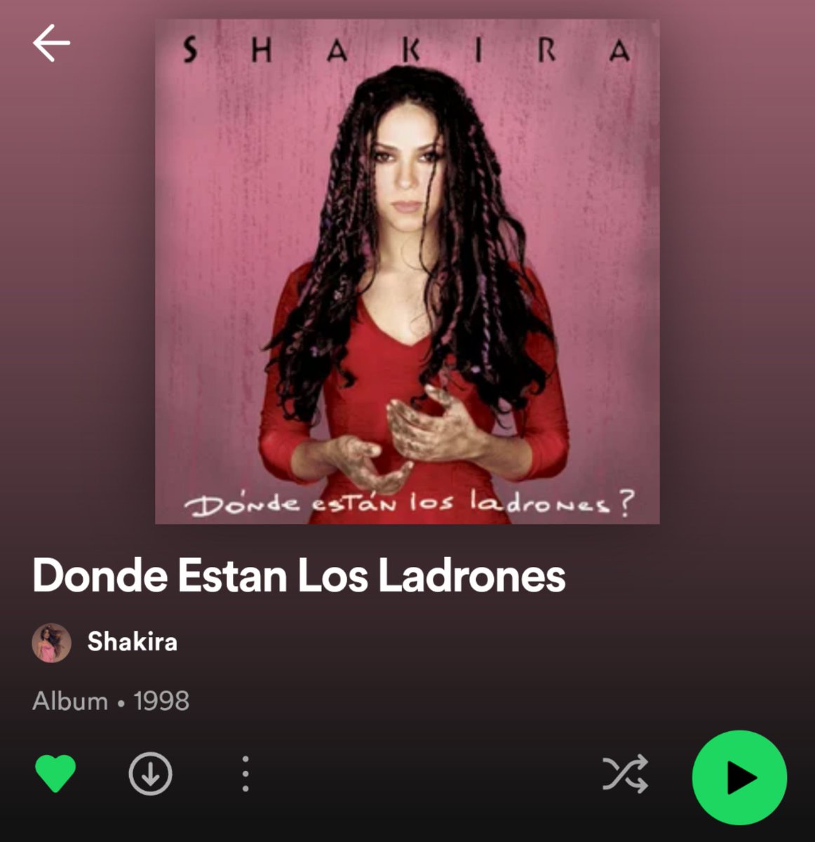 fliesinthehouse's tweet photo. Shakira takes it easily with this album alone. https://t.co/ybROCcIJKG