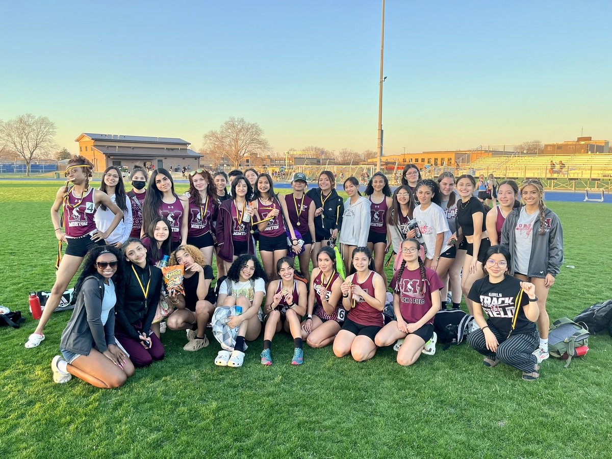 Maddie Geyer (@madgeyer) on Twitter photo ⭐️ MORTON GIRLS TRACK & FIELD ⭐️
👀 look at all those metals!! So many PRs, top places, and overall 2nd place varsity!!
❤️ 🐎 @mortongirlsXCTF <a href="/MortonAthletics/">Morton Athletics</a> <a href="/Morton201/">Morton 201</a> #MortonPride ⭐️ MORTON GIRLS TRACK & FIELD ⭐️
👀 look at all those metals!! So many PRs, top places, and overall 2nd place varsity!!
❤️ 🐎 @mortongirlsXCTF <a href="/MortonAthletics/">Morton Athletics</a> <a href="/Morton201/">Morton 201</a> #MortonPride