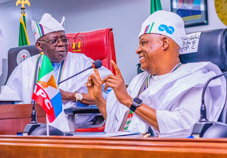 kyari_engr's tweet image. UPDATE: 

Ahead of 29 May transition date, the Defence House Abuja is now ready for the President-Elect Tinubu to occupy. Security Personnel from DSS &amp;amp; NPF have since been deployed to the President-Elect Tinubu &amp;amp; VP-Elect @KashimSM; Protocol Officers also assigned to them..