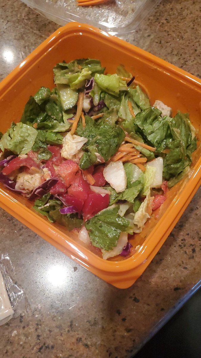 Ecereske's tweet photo. Never been disappointed with @salad_and_go but just ordered 3 salads and all 3 came half full. https://t.co/f1D8jJ4mh9