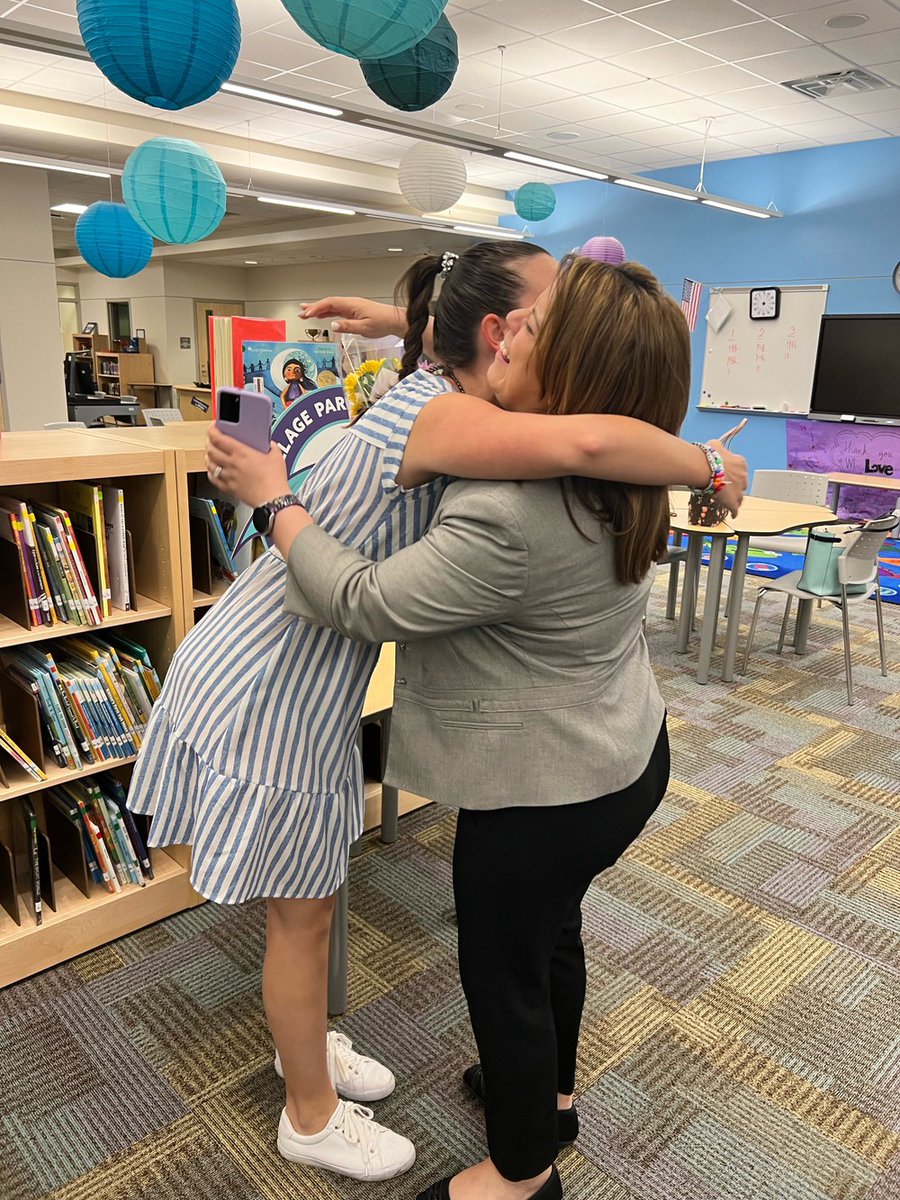 dragonsOCPS's tweet photo. Another win for our castle! Congratulations Ms. Vollmer, recipient of the district Spirit of Excellence Award for her dedication in supporting our ESOL Dragons! We are so proud of you! Goooo Dragons! #vpemagicmaker #vpelevelup #vpemagic @OCPS_MSD @OCPSnews https://t.co/zd5WtepG6F