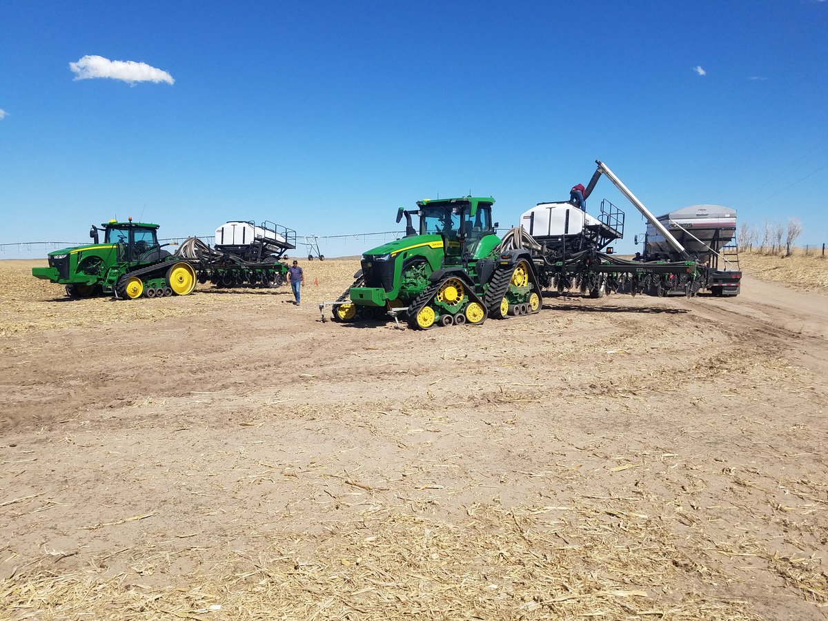 muellergreg's tweet photo. Pair of Salford ST10 Pathfinder fertilizer rigs @SalfordGroup up and running in Eastern Colorado, thanks to @godseyag https://t.co/dzhG4wz4sG