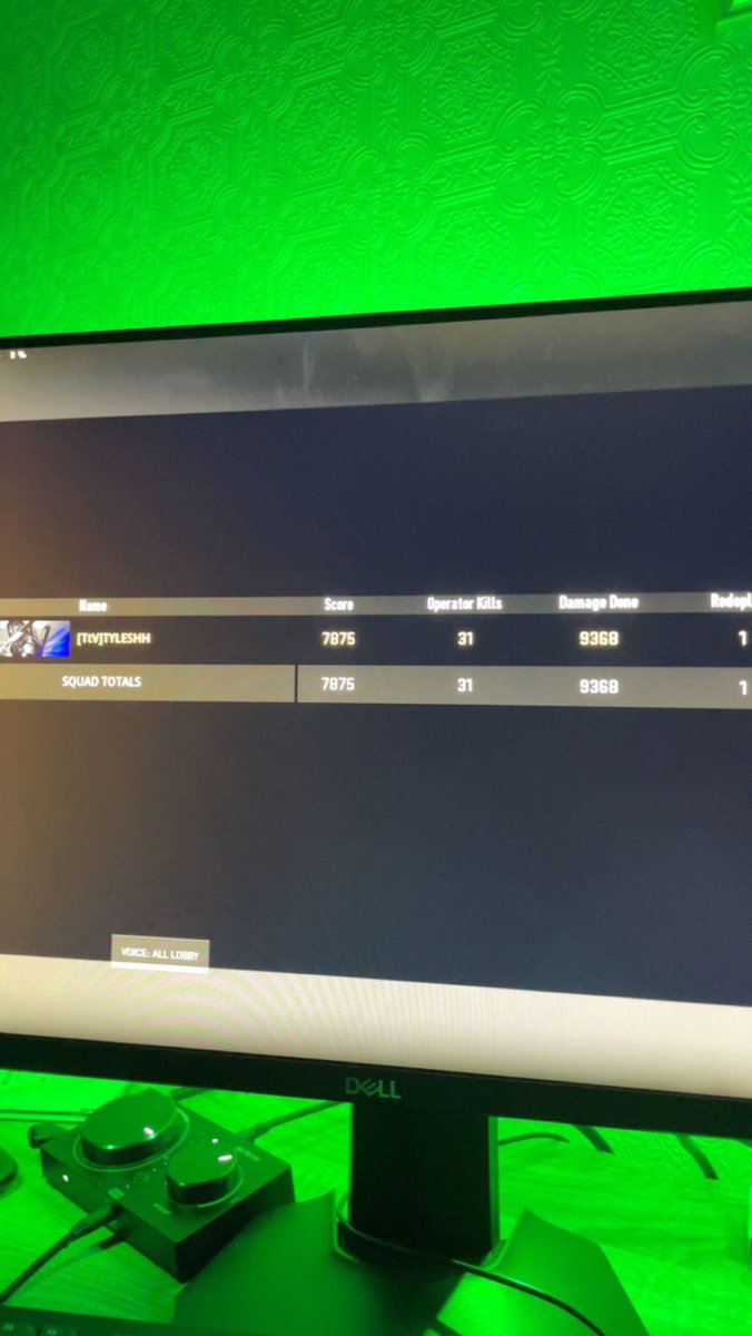 TYLESHH's tweet photo. Found some form in 4 weeks after a year off 🧠 #warzone https://t.co/7QjGgQieqj