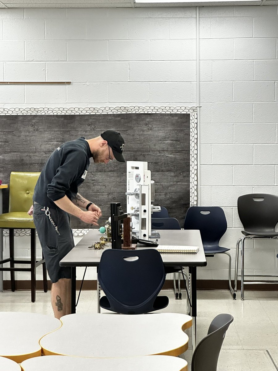 Great career event organized by <a href="/MissVirtue31/">Sabrina Walker</a> &amp; <a href="/ErinKruckenberg/">Erin Kruckenberg</a> for our 5th graders.  Interesting speakers talking about their jobs and paths - especially ❤️ the former student who shared about his animal training in both English and in Spanish! #FutureFocused #HarvardRising