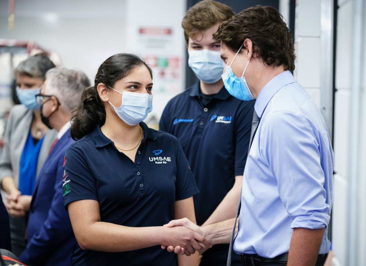 CanadianPM's tweet photo. Today, Prime Minister Justin Trudeau met with students at @umanitoba to highlight how new and expanded investment tax credits in #Budget2023 will grow Canada’s economy, create new job opportunities, and build a cleaner future for everyone. Learn more: https://t.co/mGCpI0HBlx https://t.co/SHeBYkh6uY