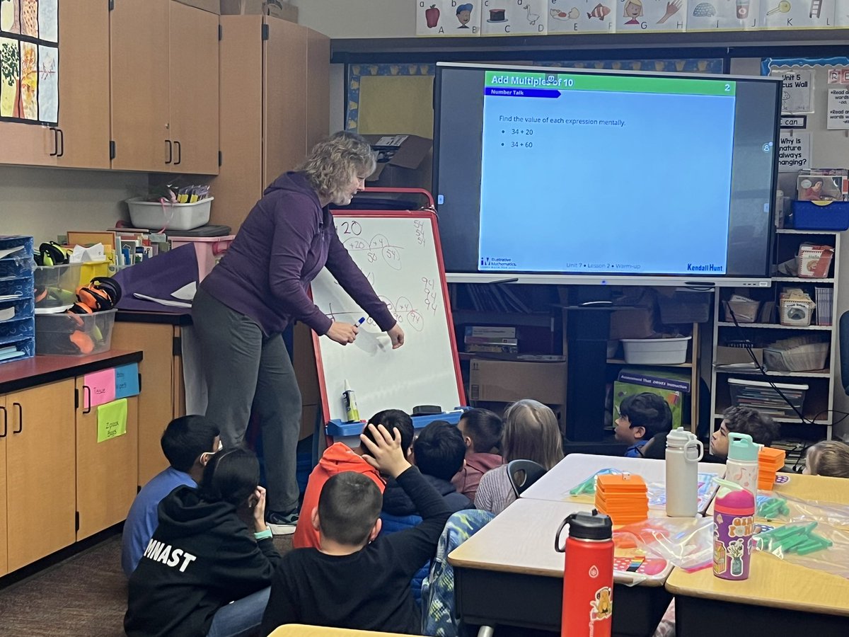 ForestViewES's tweet photo. Observing Evidence of Learning in second grade. FVE teachers learning and growing together!  @EverettSchools #Forestview https://t.co/Jts9EX58Xa