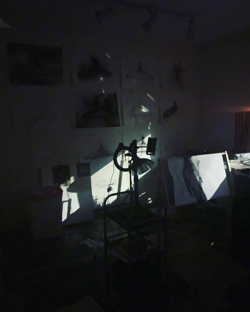 LSussmanRandall's tweet photo. Night Studio ✨
#studio #night #art #artist #wip #cltarts #cltartist #drawing https://t.co/pwjKuKS7NM https://t.co/bZjqrIvhNM
