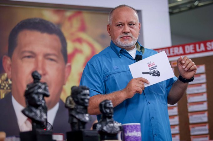 PartidoPSUV's tweet photo. Diosdado Cabello: 21 años después sigue vigente la gran Victoria Popular en Unión Cívico Militar
https://t.co/0YpdnPvalP

#Todo11TieneSu13 https://t.co/TFAeYMgx2Z