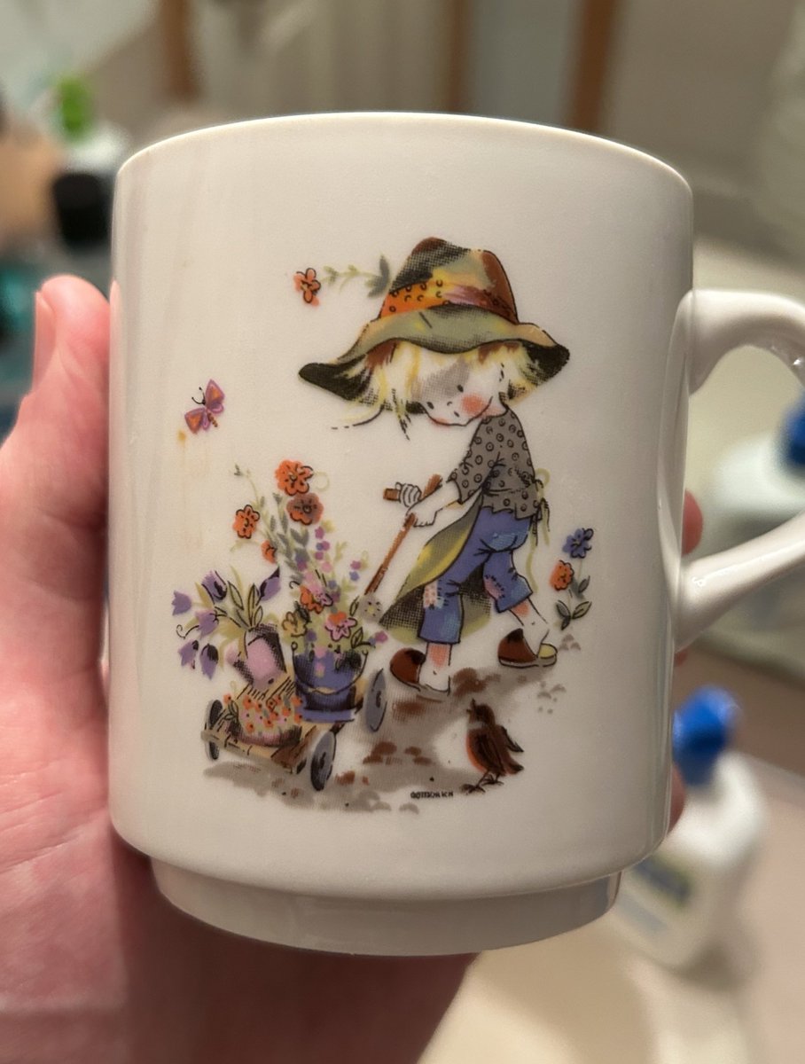 noahlgorithm's tweet image. i wanna know who drew this