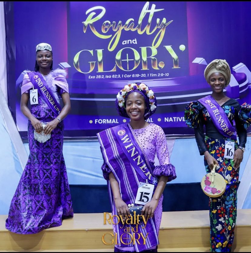 ThePurple_Lady's tweet photo. I guess God took it literally 😂.
Thank you for this crown. I lay it down, take it, take all the glory Jesus. https://t.co/ubNKSEsgre
