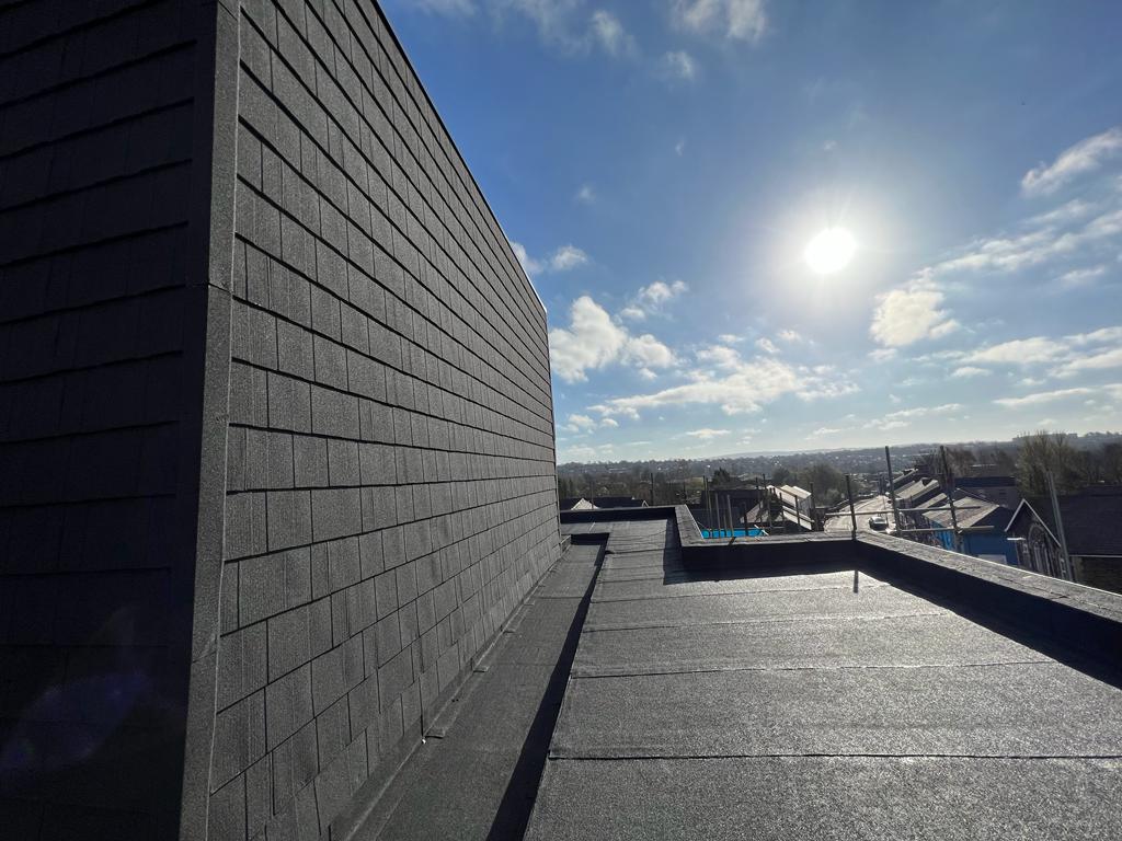 VanGuardRoof_'s tweet photo. Check out our recent built up felt project completed in Cwmbran ! 
.
.

#roofing #roof #construction #roofingcontractor #roofer #roofingcompany #roofinglife #contractor  #roofrepair  #rooftop #renovation  #newroof  #roofreplacement #flatroof #commercialroofing #roofingexperts https://t.co/r58cLtJ5YT