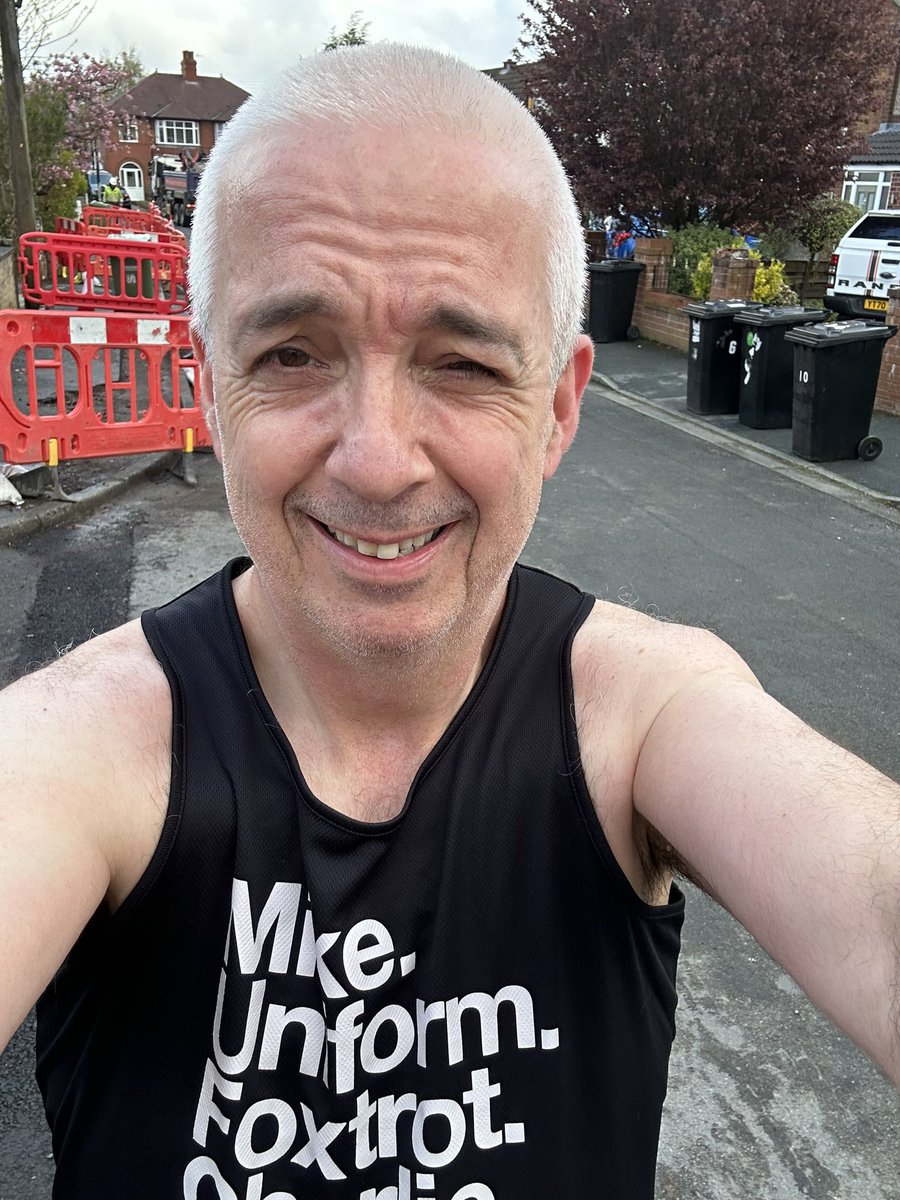 BPete1970's tweet photo. Morning all, bright, damp but extremely windy out there today & genuinely a bit difficult to run at times but i managed my usual 4 miles. Let’s hope the conditions work in our favour tonight.
Here’s a great song for your day.
https://t.co/pQRWUwWskC
#formyboy https://t.co/J8yawCDbxa