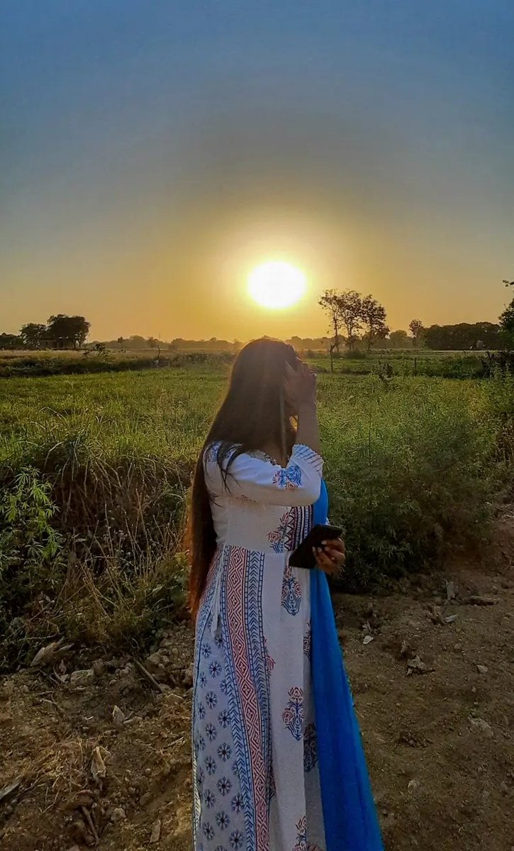 awwwwnushika✨ tweet media