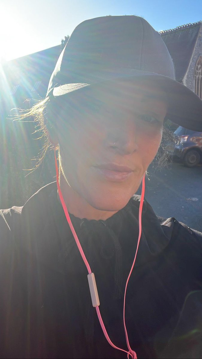 We have not 1 but 3 superstars running the #LondonMarathon for us and we can’t wait to cheer on Susie, Joel &amp; Hannah as they raise vital funds for <a href="/TeenageCancer/">Teenage Cancer Trust</a> help them on their way 👉 justgiving.com/team/omfmarath… #HopeSpringsEternal 🏃‍♀️🏃🏃‍♂️🔥💙