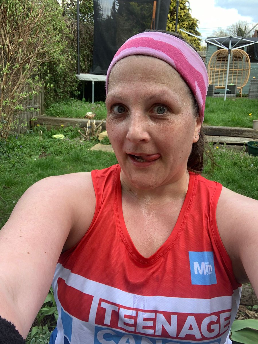 OliMFoundation's tweet photo. We have not 1 but 3 superstars running the #LondonMarathon for us and we can’t wait to cheer on Susie, Joel &amp; Hannah as they raise vital funds for @TeenageCancer help them on their way 👉 https://t.co/Fuv6zGnl06 #HopeSpringsEternal 🏃‍♀️🏃🏃‍♂️🔥💙 https://t.co/1oovgIdUhz