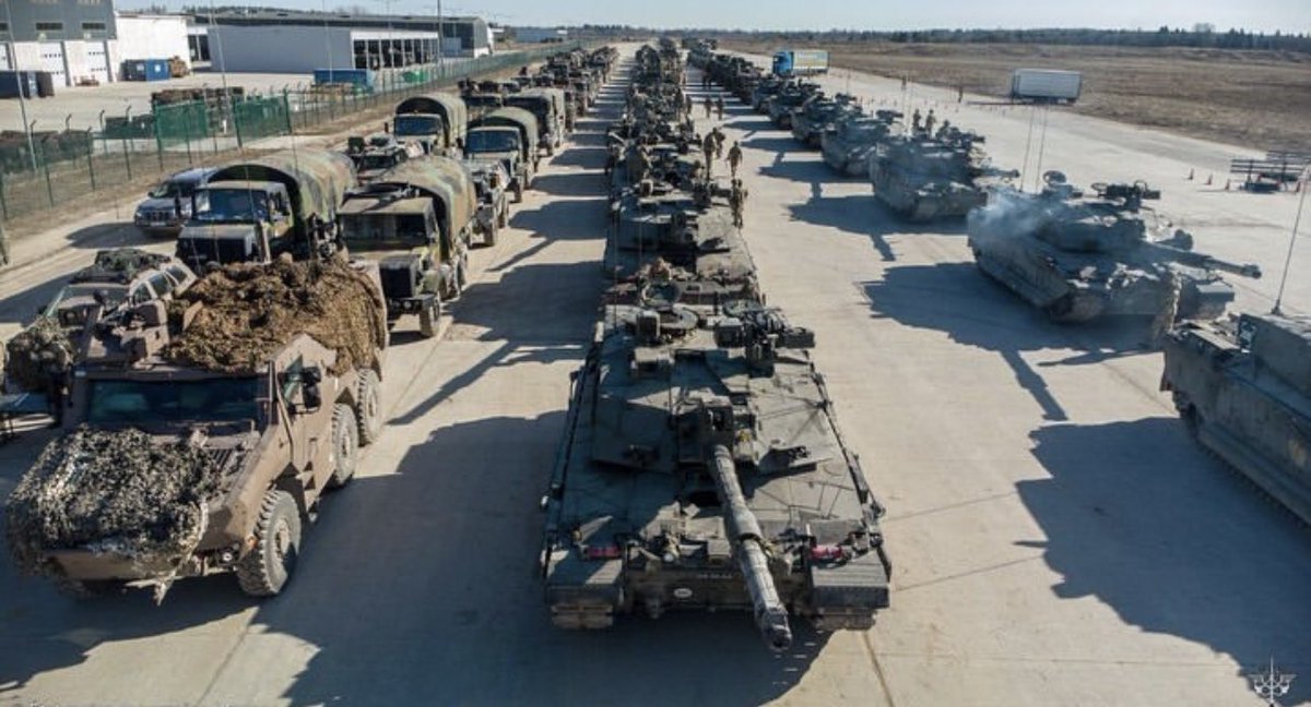 RoyalArmdCorps's tweet photo. The @ChurchillsOwn @NATO Battlegroup in Estonia has tested its readiness on an Alert Exercise. The exercise saw the Battlegroup simulate a warning signal and deployment at short notice into defensive battle positions.
#wearenato #natobgest #frenchforeignlegion #qrh #tanks #army https://t.co/wEwzkgaOEz