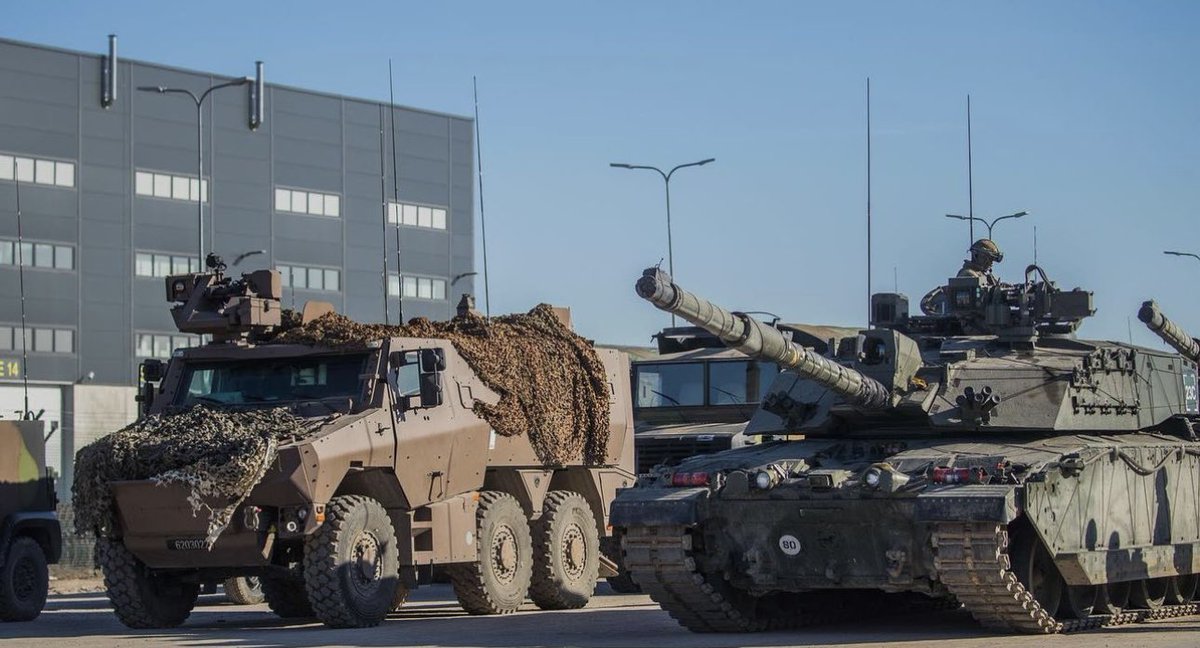 RoyalArmdCorps's tweet photo. The @ChurchillsOwn @NATO Battlegroup in Estonia has tested its readiness on an Alert Exercise. The exercise saw the Battlegroup simulate a warning signal and deployment at short notice into defensive battle positions.
#wearenato #natobgest #frenchforeignlegion #qrh #tanks #army https://t.co/wEwzkgaOEz