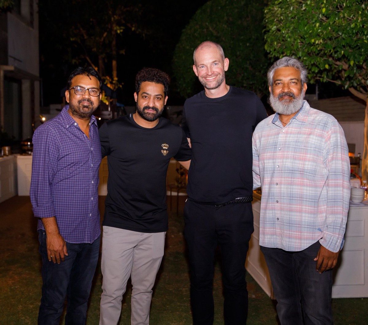 FullOnCinema's tweet photo. Man of Masses NTR Jr hosts Amazon Studios VP James Farrell for a special dinner in Hyderabad.
@tarak9999 @ssrajamouli @Shobu_
#ManofMassesNTR #JamesFarrell #MythriNaveen #SirishReddy #NagaVamsi # #SSKarthikeya https://t.co/YWBmUw7eCM