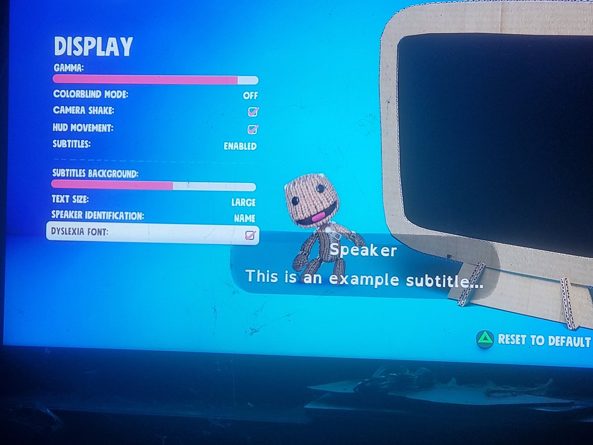 WriterJackieS's tweet photo. GUYS!!! They have a dyslexia font on Sackboy! I HAVE NEVER SEEN THAT AND I'M SO EXCITED!! https://t.co/SFAAFjR4vQ