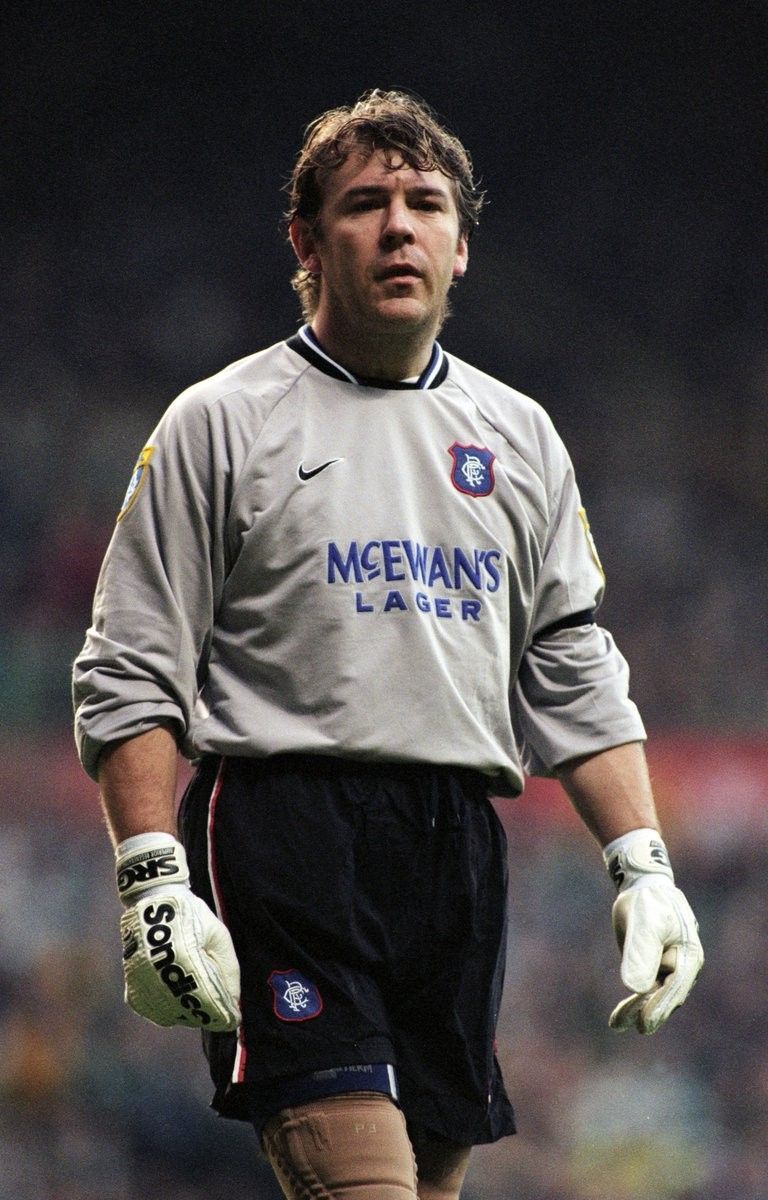 SurreySteve3's tweet photo. Andy Goram played 52 games for Glasgow Rangers FC in the 1992/93 season 👌 👍
#HappyBirthday #AndyGoram #RangersFC #Football https://t.co/onN8HAhfEm