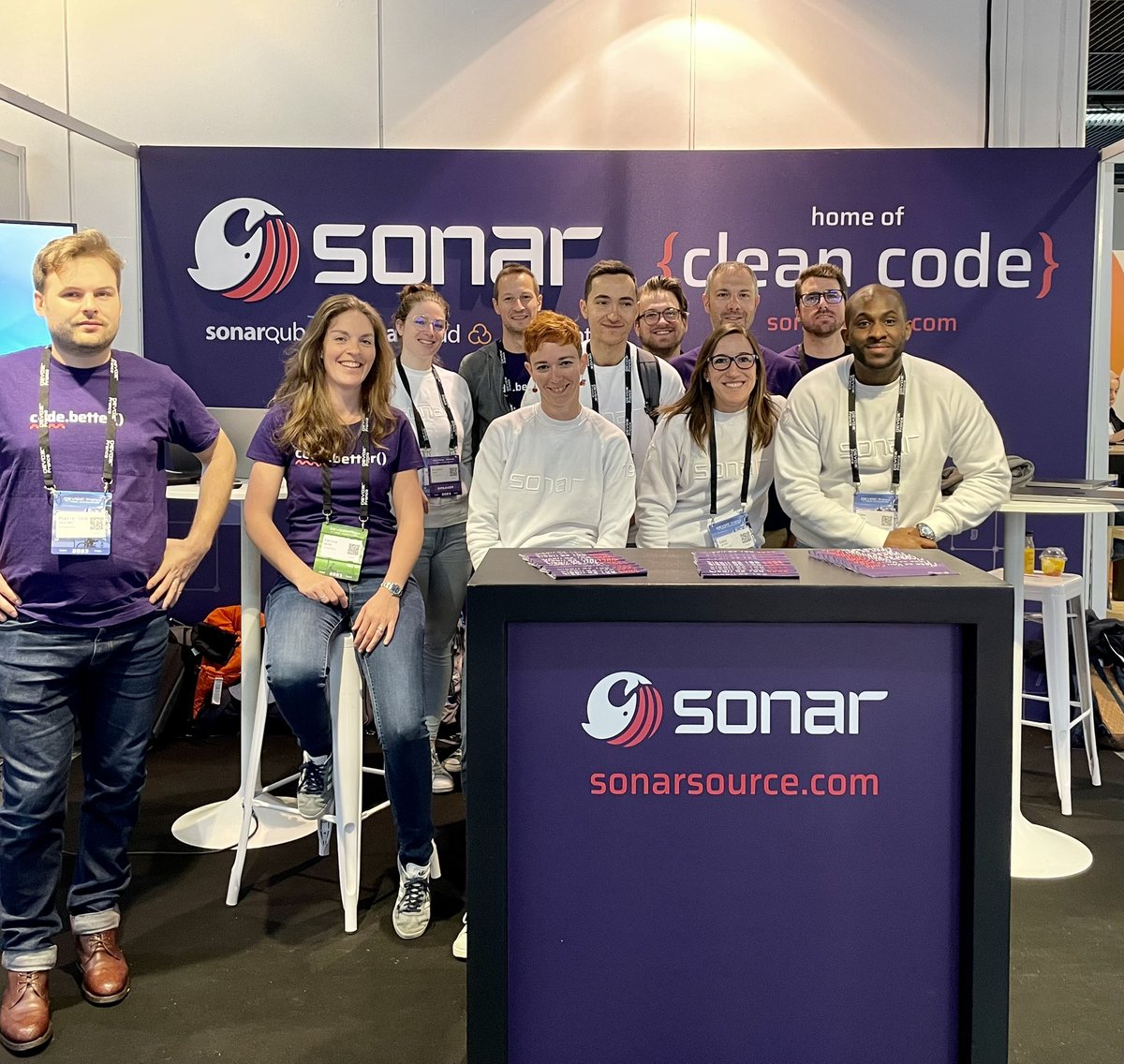 EmLat05's tweet photo. #Devoxx jour 2 c’est parti! Sonar vous attend au stand 47! #Devoxxfr2023 https://t.co/ldfzf7wIlq