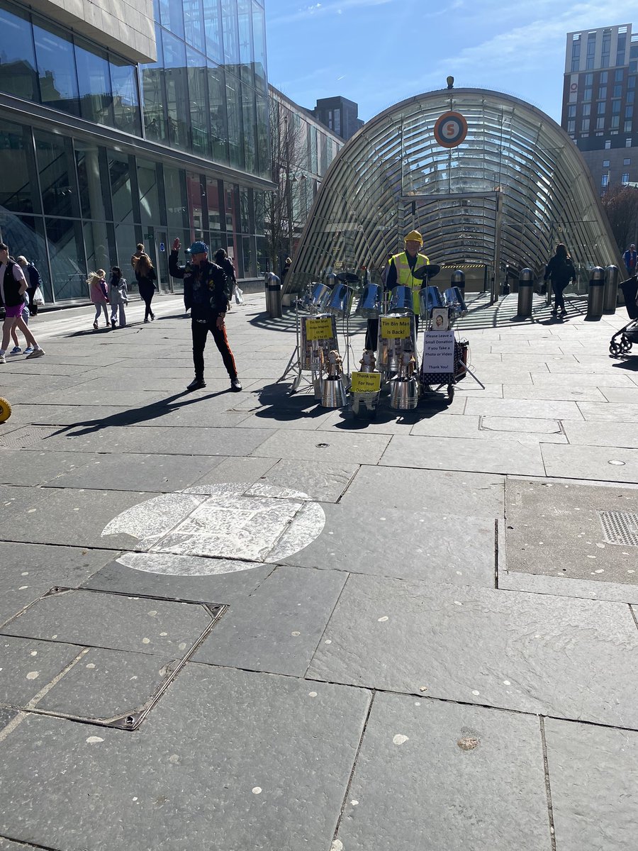 Glasgow dancer and tin can man