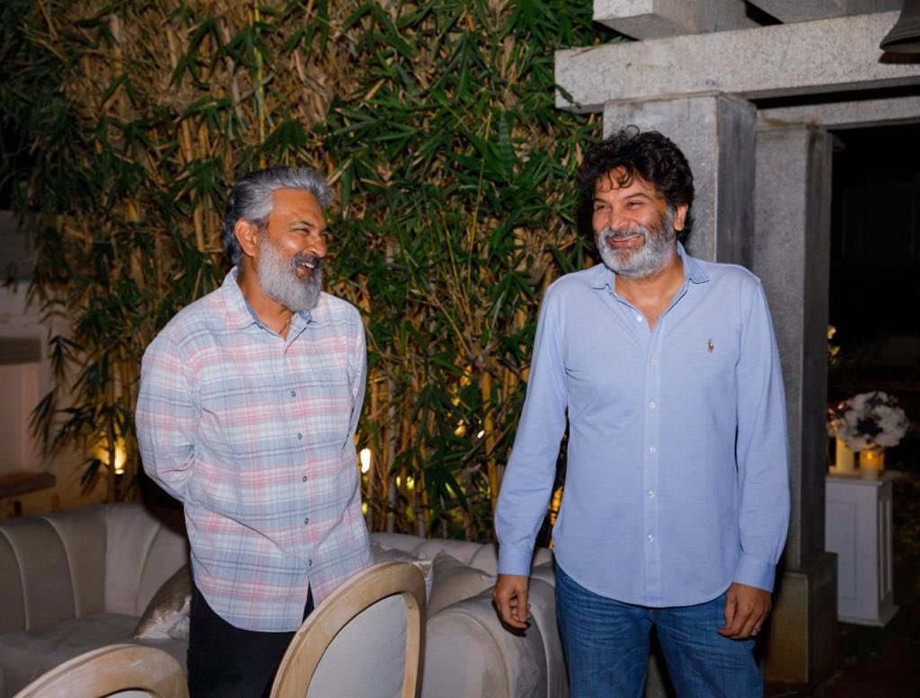 clickvenky's tweet photo. #NTR hosted a party at his house to #JamesFarrell, Vice President International, Amazon Studios, #SSRajamouli #Trivikram #KoratalaSiva and others from the film industry
#NTR30 https://t.co/IWwVRSOWhx