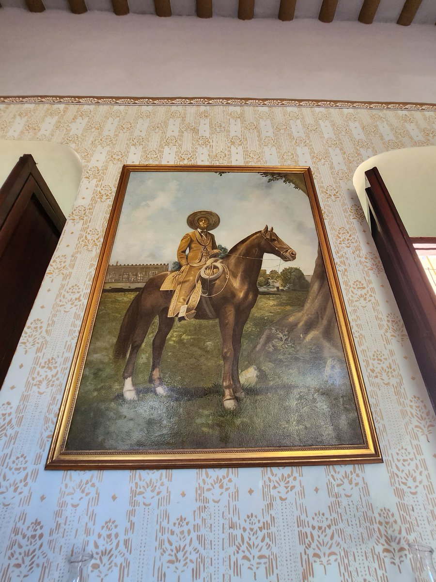 JordiCruzPerez's tweet photo. Y así fue el primer día de grabación en la @YoloRace 
Arrancamos en la Hacienda Yaxcopoil , un lugar maravilloso y mi jet lag después de dormir solo 4 horas... pues tb maravilloso :) 
 
👇#YoloRaceMex🇲🇽 Cap1 - Parte 1 👇
https://t.co/3ySinZgUHL https://t.co/151HgychT2
