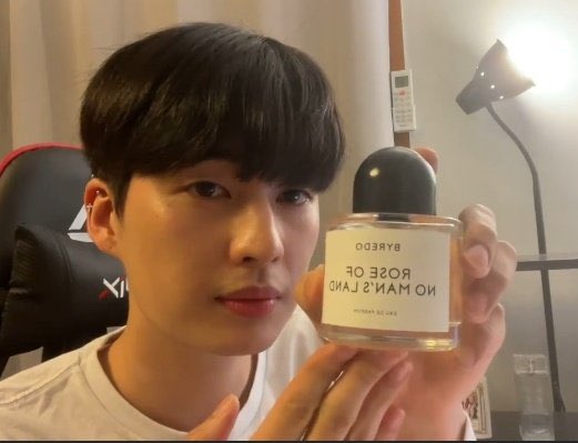 믽슈가 군대가도 괜찮다던 우솩아..
그래서 그런 거엿구나… 그려 남친향으로 덜 외로워 하렴🥹 #결신