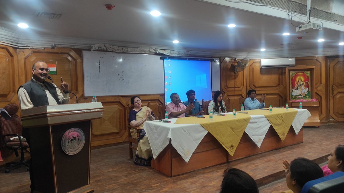 BUJHSOFFICIAL's tweet photo. #expert_talk
Institution's Innovation Council,
Bundelkhand University, Jhansi https://t.co/MzxTT97O2V